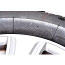 Audi Q3 8U Ganzjahresräder Satz 6,5x16 ET33 Kleber 215/65 R16 102V